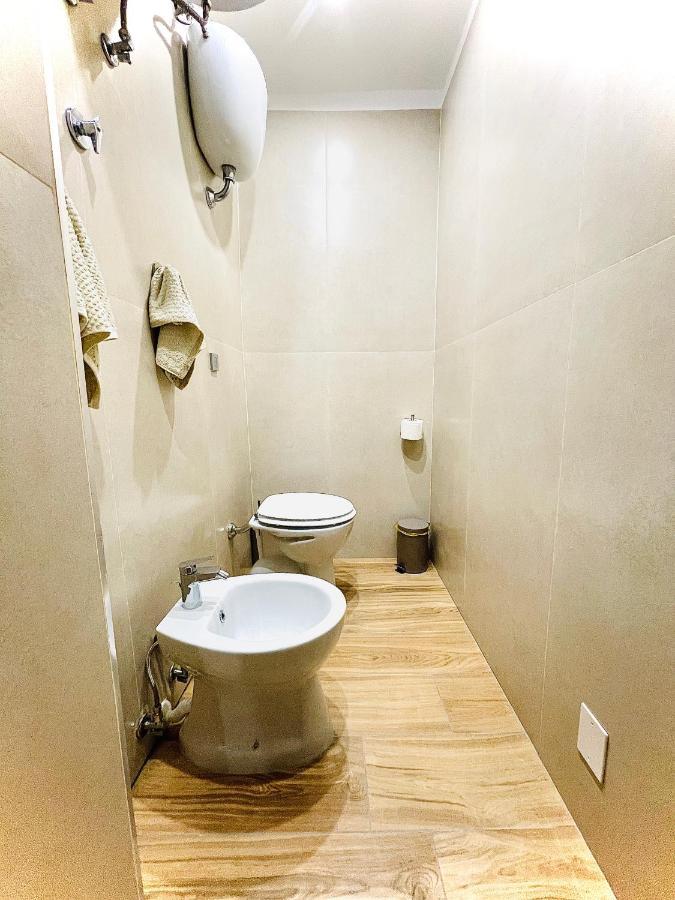 Chiaia175 Hotel Наполи Екстериор снимка